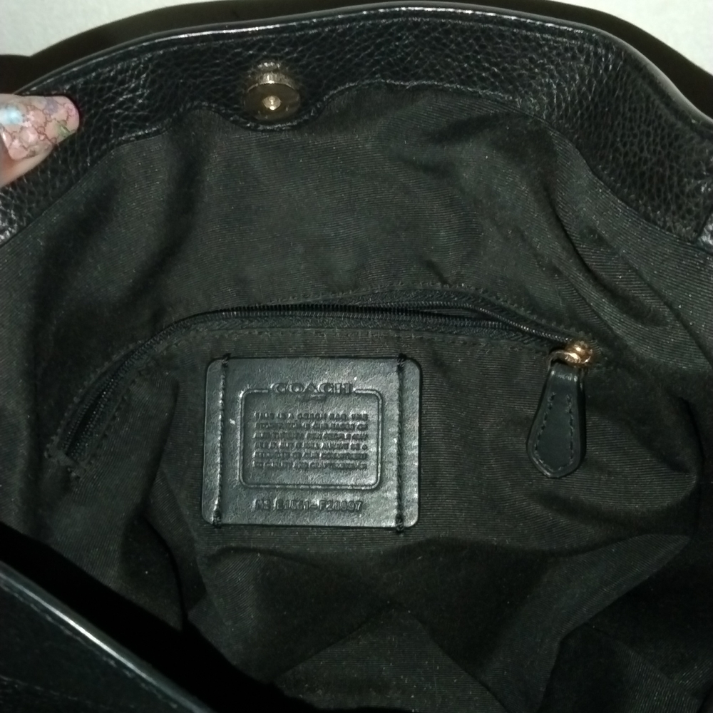 Coach Purse - Picture 5 of 9
